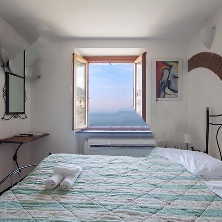 Cecio 5 Terre Rooms Корнилья Экстерьер фото