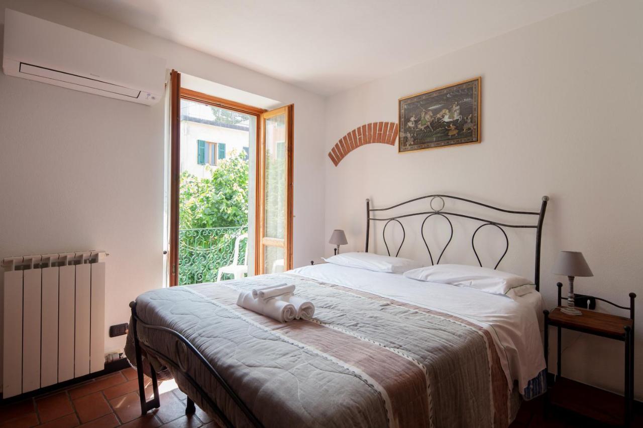 Cecio 5 Terre Rooms Корнилья Экстерьер фото