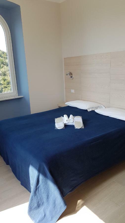 Cecio 5 Terre Rooms Корнилья Экстерьер фото
