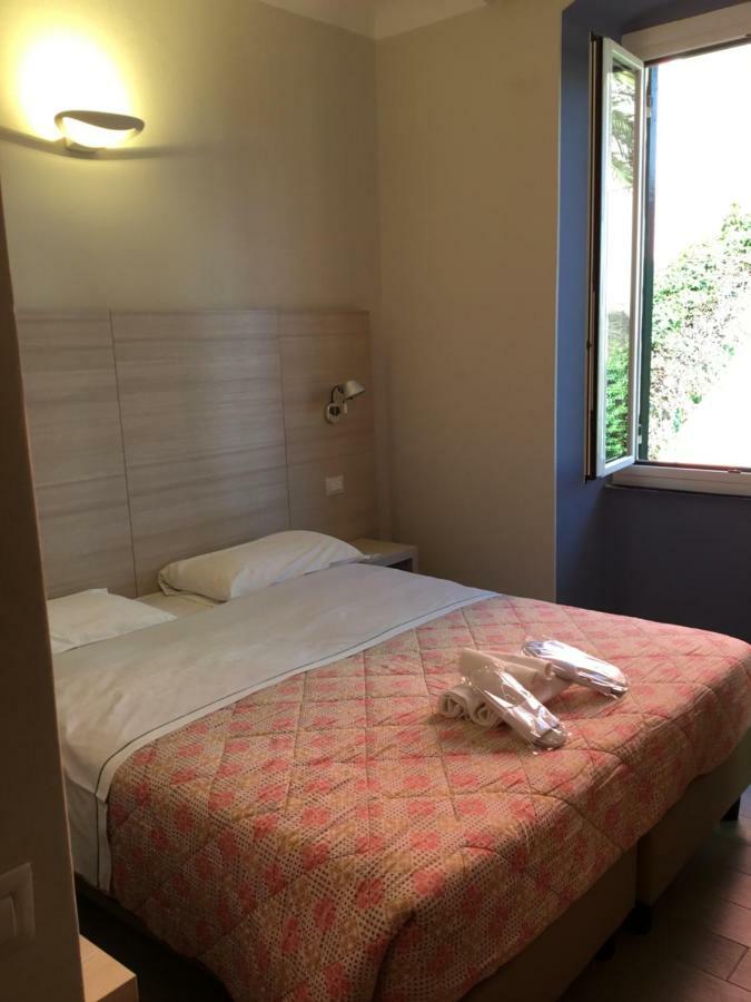 Cecio 5 Terre Rooms Корнилья Экстерьер фото
