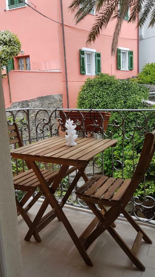 Cecio 5 Terre Rooms Корнилья Экстерьер фото