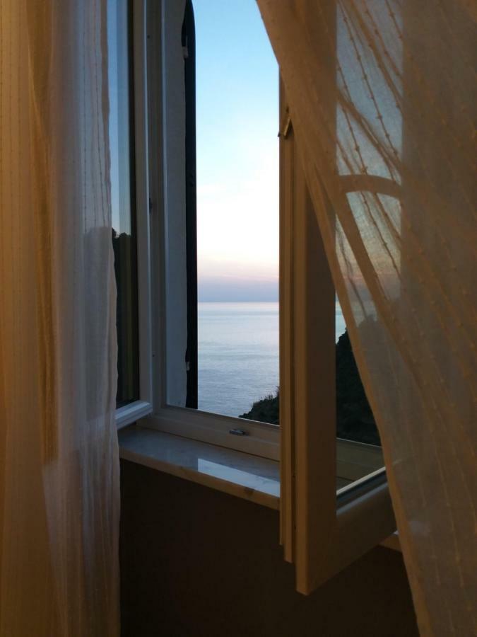 Cecio 5 Terre Rooms Корнилья Экстерьер фото